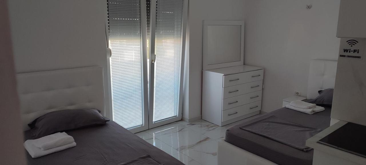 Golem Apartment Екстер'єр фото