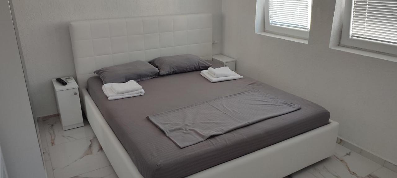 Golem Apartment Екстер'єр фото