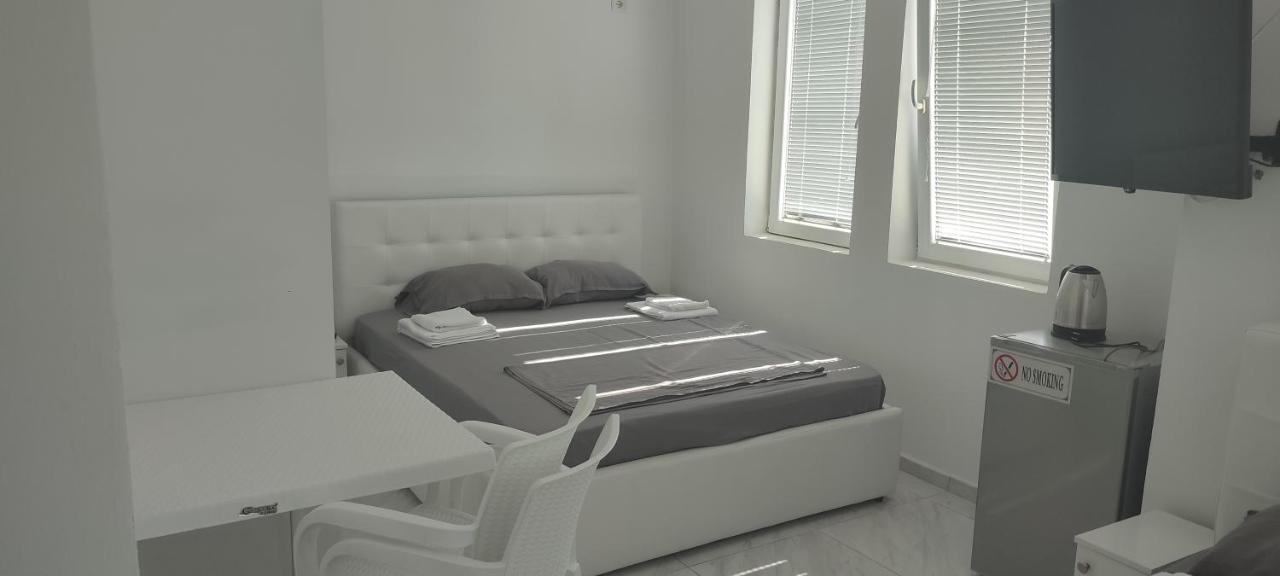 Golem Apartment Екстер'єр фото