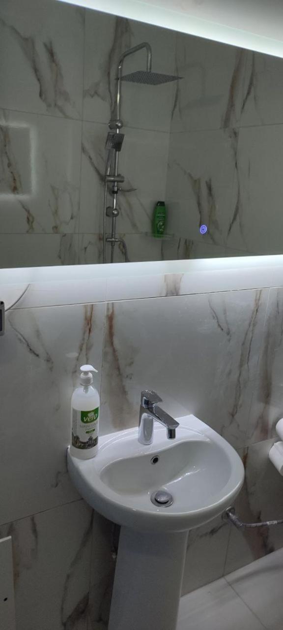 Golem Apartment Екстер'єр фото